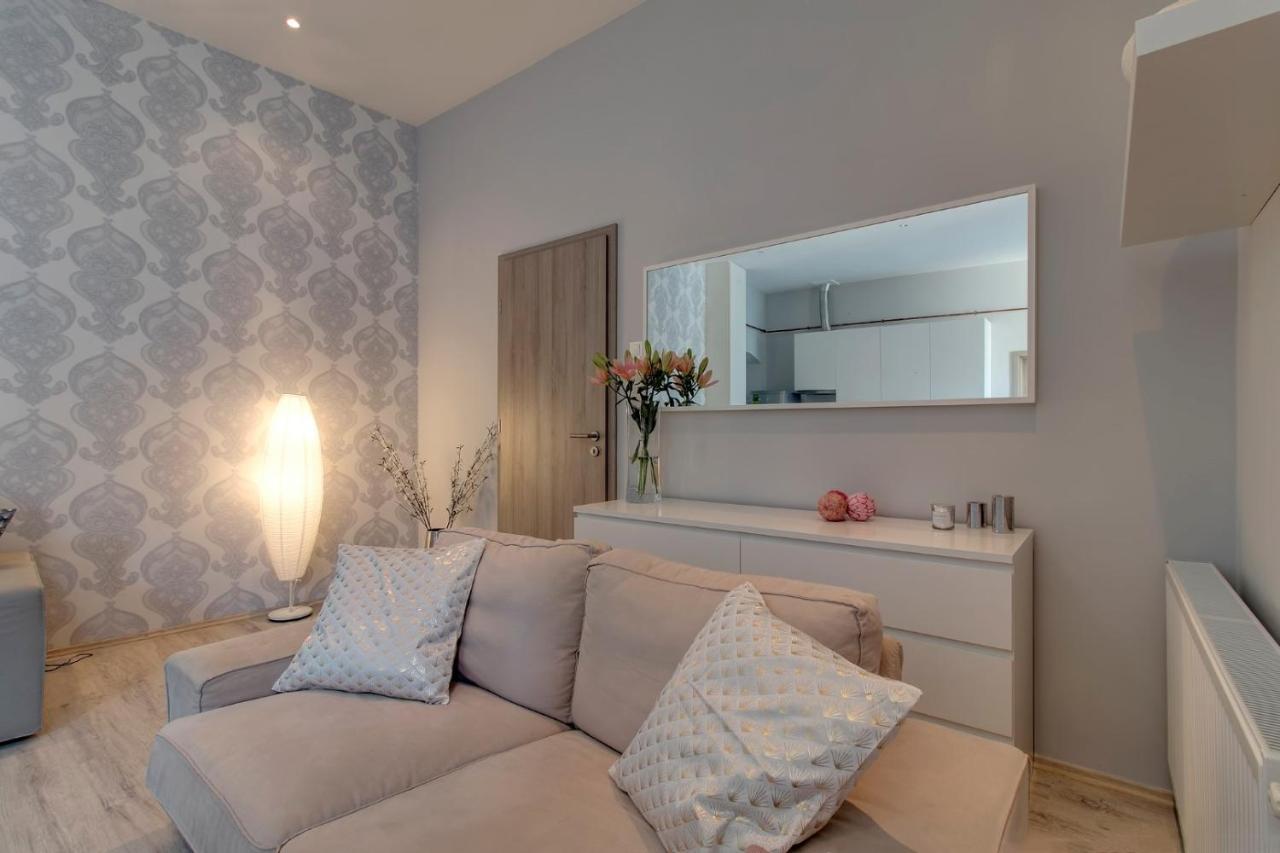 Paulay Downtown Apartment *